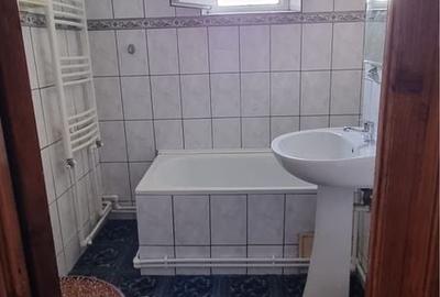 Apartament cu 2 camere decomandat în Micro 16 - 6