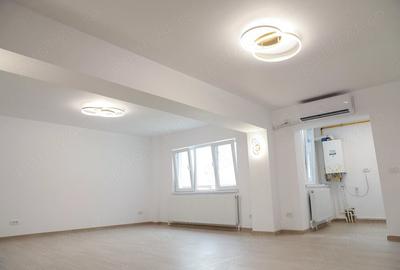 Apartament cu 4 camere decomandat în Central - 2