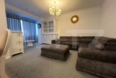 Apartament cu 3 camere decomandat, mobilat în Rogerius