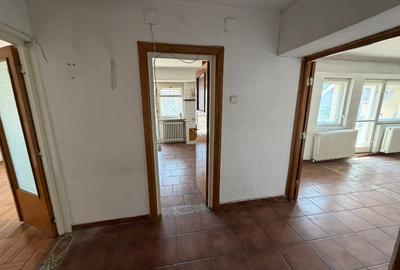 Apartament cu 5 camere semidecomandat în P-ța Unirii - 36
