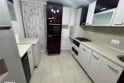 Casă cu 4 camere cu Teren 40 Mp în Central - 1