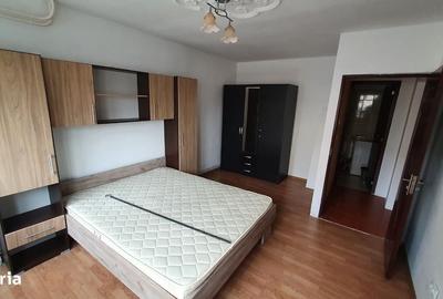 Apartament cu 2 camere decomandat în Narcisa
