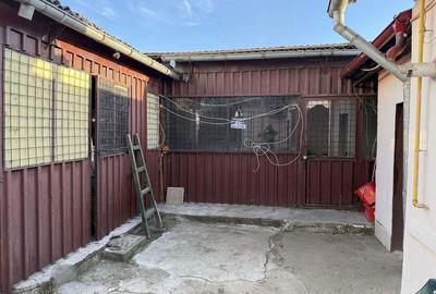 Casă cu 3 camere cu Teren 300 Mp în Central