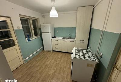 Casă cu 5 camere cu Teren 200 Mp în Grivița - 3
