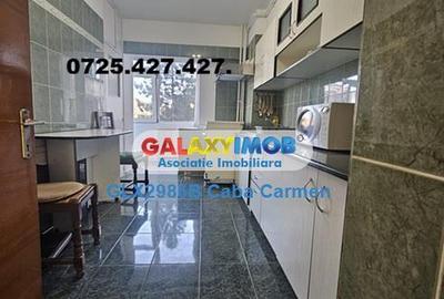 Apartament cu 3 camere decomandat în Republicii