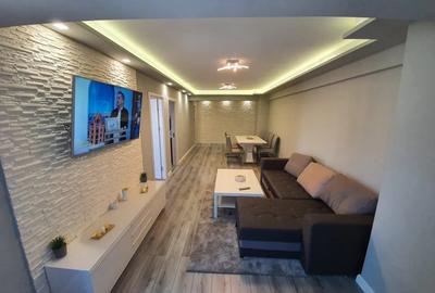 Apartament cu 2 camere semidecomandat, mobilat în Casa de Cultură