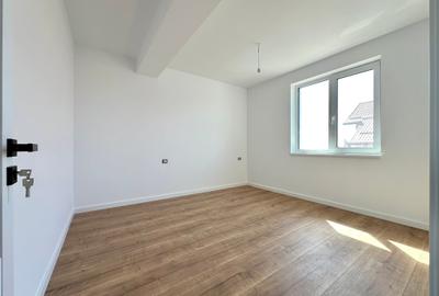 Duplex cu 4 camere cu Canalizare în Popas Păcurari - 10