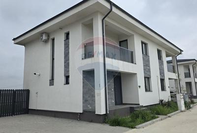 Duplex cu 5 camere cu Teren 250 Mp în Clinceni - 49