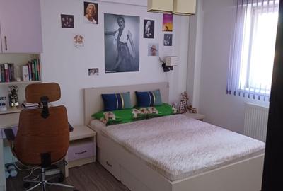 Apartament cu 3 camere decomandat în Central - 4