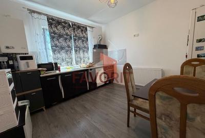 Duplex cu 3 camere cu Canalizare în Sânmihaiu Român - 6