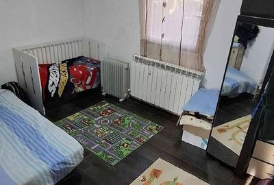 Casă cu 3 camere cu Teren 200 Mp în Central