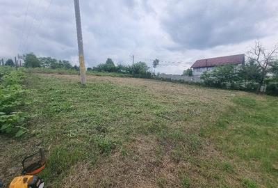 Teren de 1280 mp, în Central