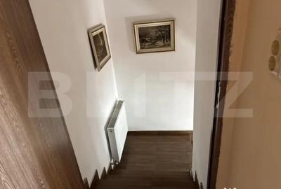 Casă cu 4 camere cu Teren 1480 Mp în Brădești - 6