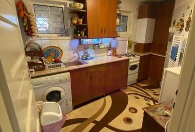 Casă cu 4 camere cu Teren 597 Mp în Central