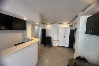 Apartament cu 3 camere decomandat în Craiovei