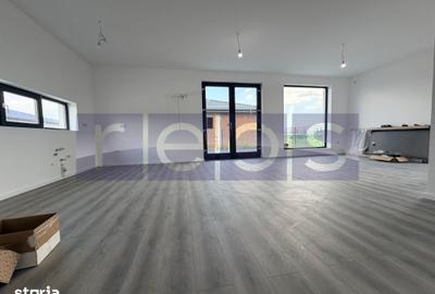 Casă cu 4 camere cu Teren 456 Mp în Tunari