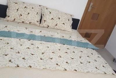 Apartament cu 3 camere decomandat în Astra