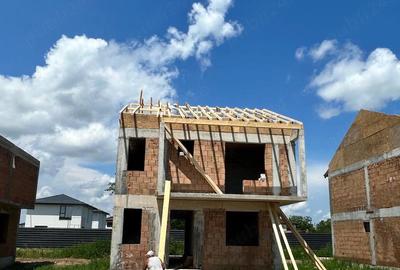 Casă cu 5 camere cu Teren 350 Mp în Bălăceanca - 4