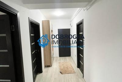 Apartament cu 2 camere decomandat în C5 - 7