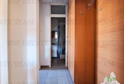 Apartament cu 4 camere decomandat în Tei - 3
