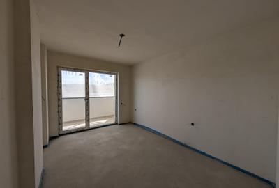 Apartament cu 3 camere semidecomandat în Florești - 4