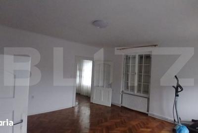 Apartament cu 5 camere în Central - 2
