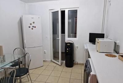 Apartament cu 2 camere decomandat, mobilat în Moșilor
