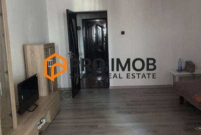 Garsonieră decomandată în Micro 3