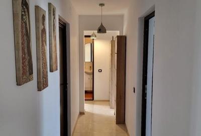 Apartament cu 4 camere decomandat în Calea București - 13