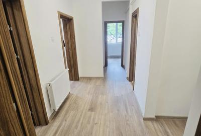 Apartament cu 3 camere decomandat în Ultracentral