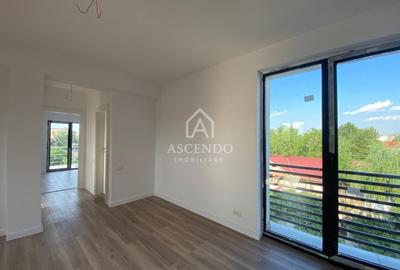 Apartament cu 3 camere decomandat în Giurgiului - 13