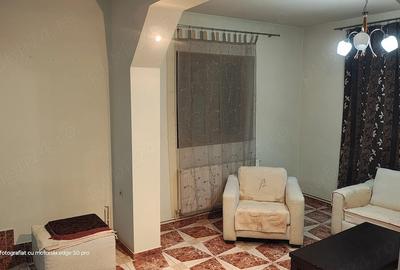 Apartament cu 4 camere decomandat în Central - 1
