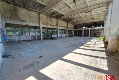 Spațiu comercial, de 638 mp, în Central - 1