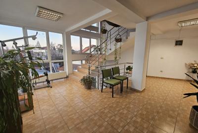 Casă cu 15 camere cu Canalizare în Soarelui - 6