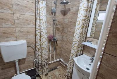 Casă cu 5 camere cu Teren 250 Mp în Central - 4