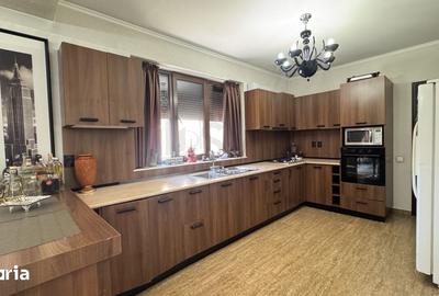 Casă cu 5 camere cu Teren 700 Mp în Crevedia - 11