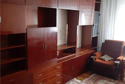 Apartament cu 3 camere semidecomandat în Olimpia-Stadion - 1