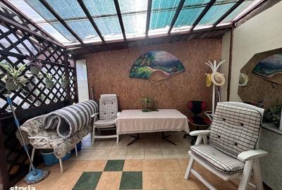Casă cu 4 camere în Central