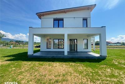Casă cu 3 camere cu Teren 700 Mp în Săcălășeni - 2