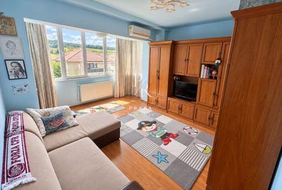 Apartament cu 2 camere semidecomandat, mobilat în Florești