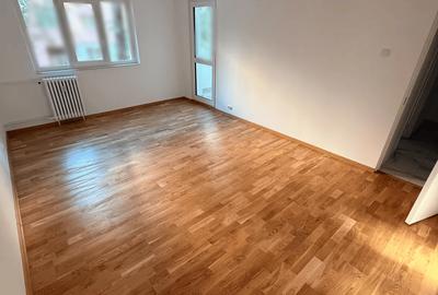 Apartament cu 2 camere decomandat în Nicolina