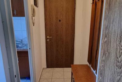 Apartament cu 2 camere semidecomandat în Politehnica