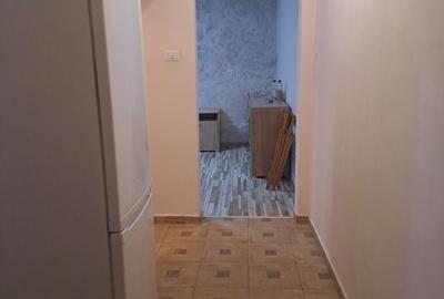 Apartament cu 2 camere semidecomandat în Republicii