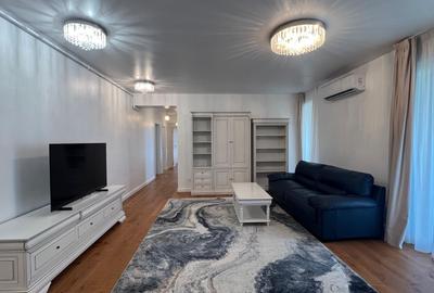 Apartament cu 4 camere decomandat, mobilat în Băneasa