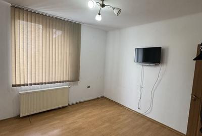 Apartament cu 2 camere decomandat în Bârlad - 5