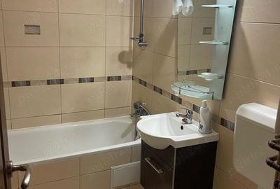 Apartament cu 3 camere decomandat în Spitalul Județean - 3