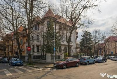 Casă cu 7 camere cu Teren 413 Mp în Dorobanți
