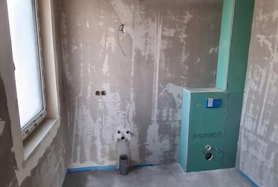 Casă cu 5 camere cu Teren 220 Mp în Dâmbul Rotund