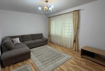Apartament cu 3 camere decomandat în Obcini