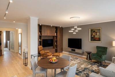 Apartament cu 3 camere decomandat, mobilat în Republicii